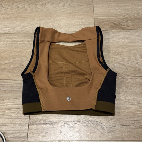 Lululemon sports bra - Picture 2 of 4